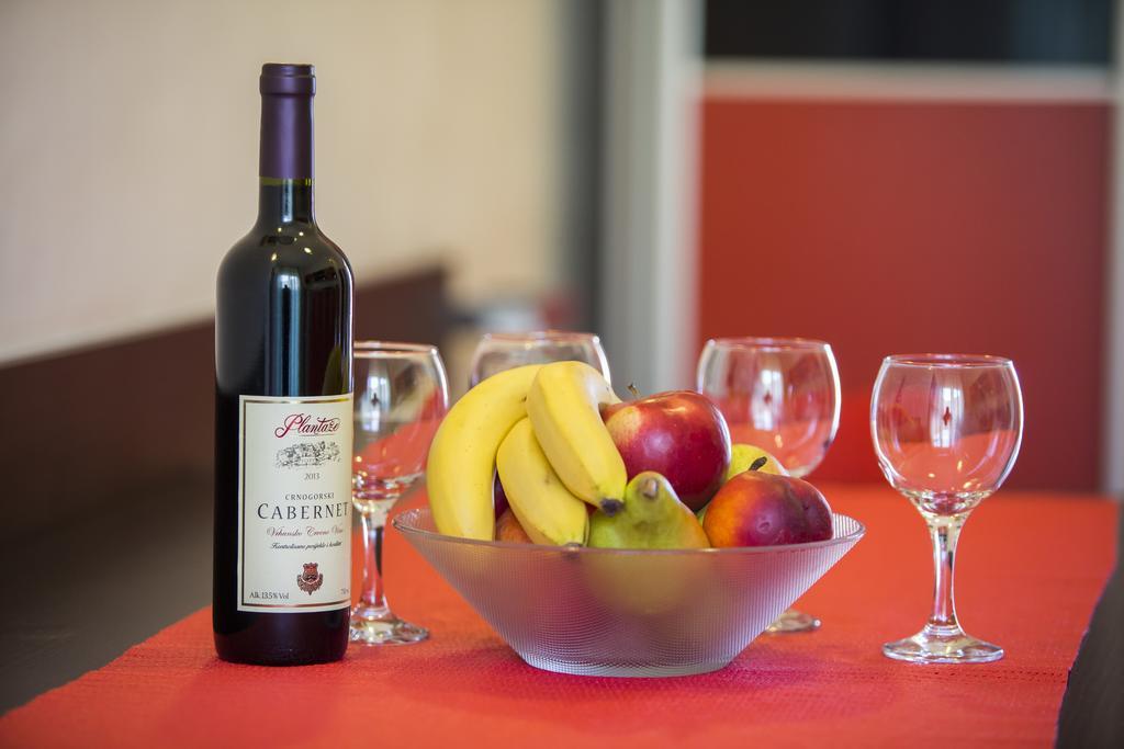 R-Club Old Town Apartments Μπούντβα Εξωτερικό φωτογραφία