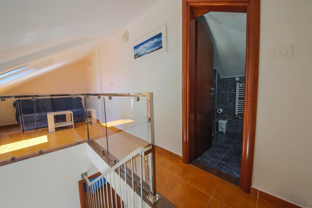 R-Club Old Town Apartments Μπούντβα Εξωτερικό φωτογραφία