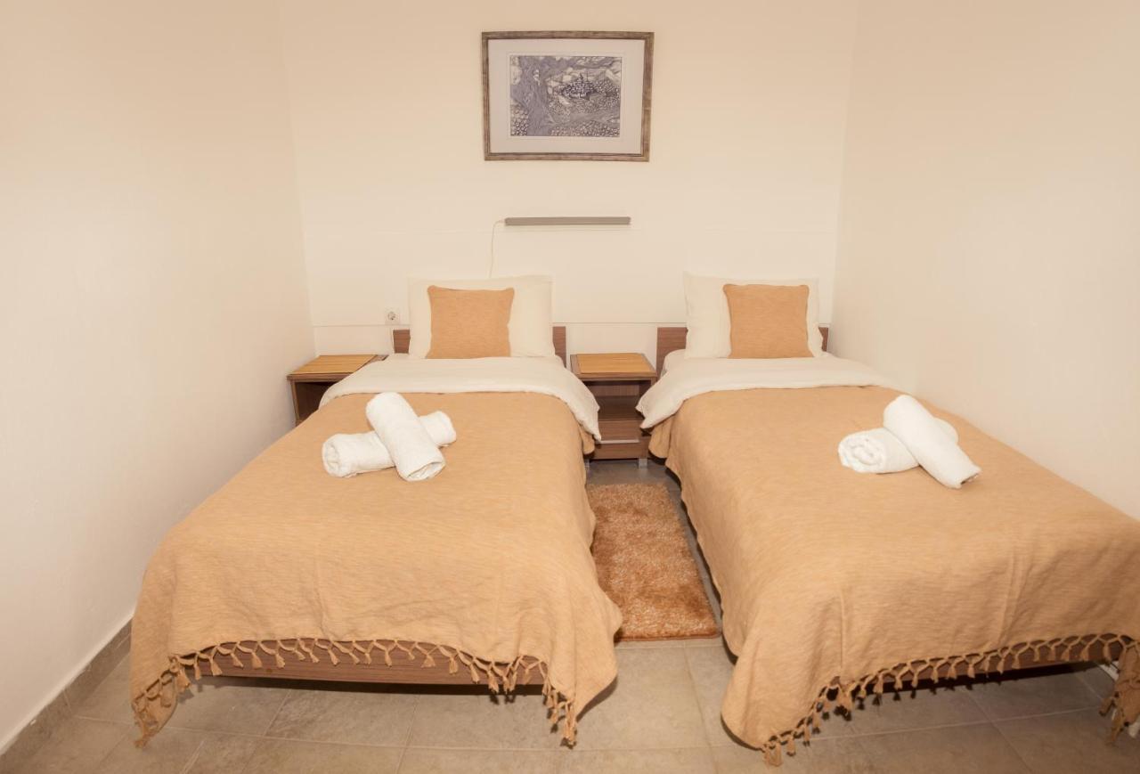 R-Club Old Town Apartments Μπούντβα Εξωτερικό φωτογραφία