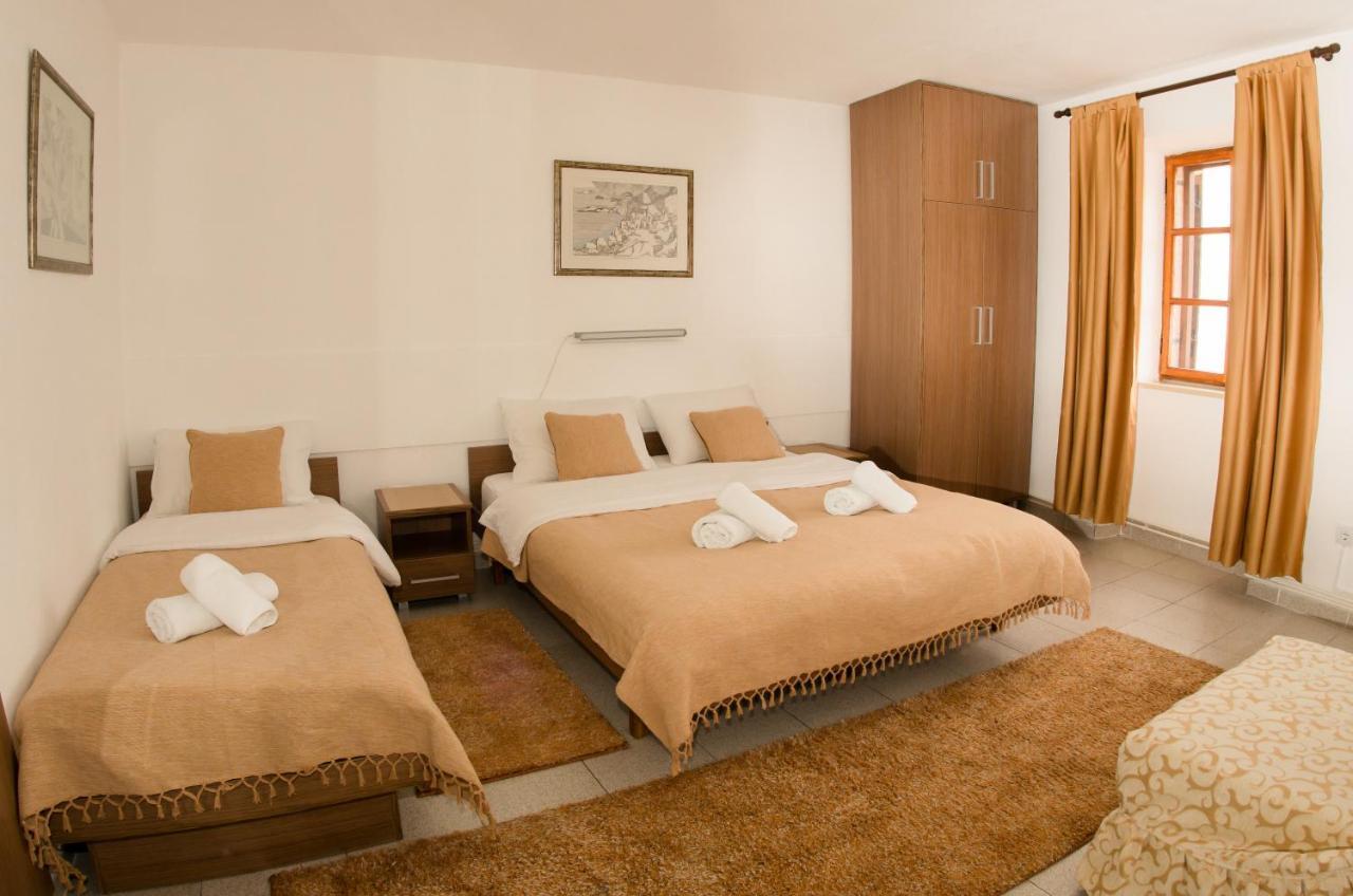 R-Club Old Town Apartments Μπούντβα Εξωτερικό φωτογραφία