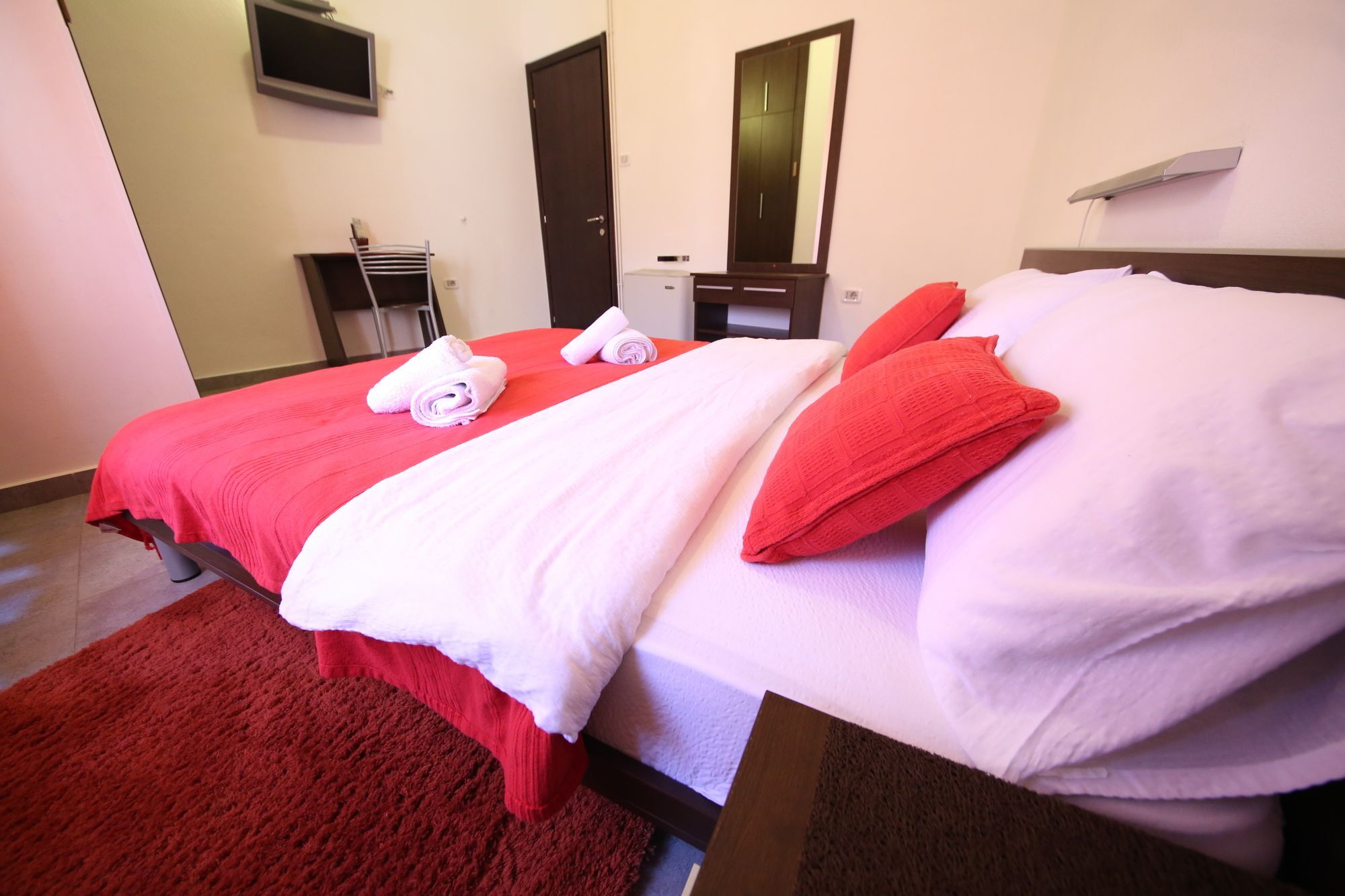R-Club Old Town Apartments Μπούντβα Εξωτερικό φωτογραφία